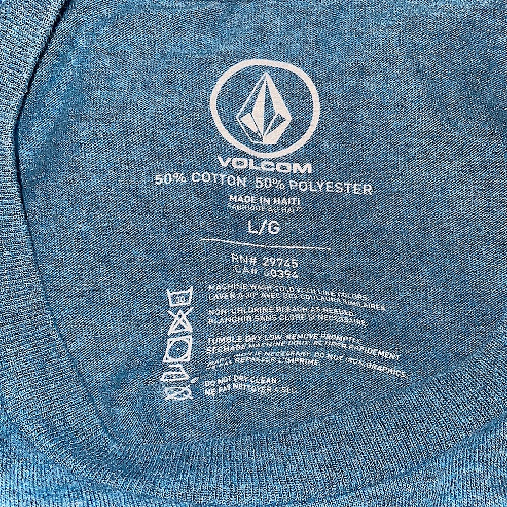Volcom T-Shirt - Picture 3 of 3